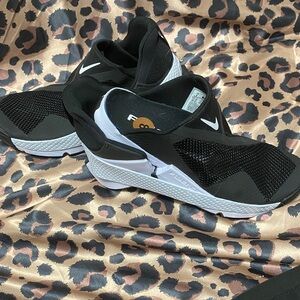 Nike Black and White Athletic Slip-Ons flyease